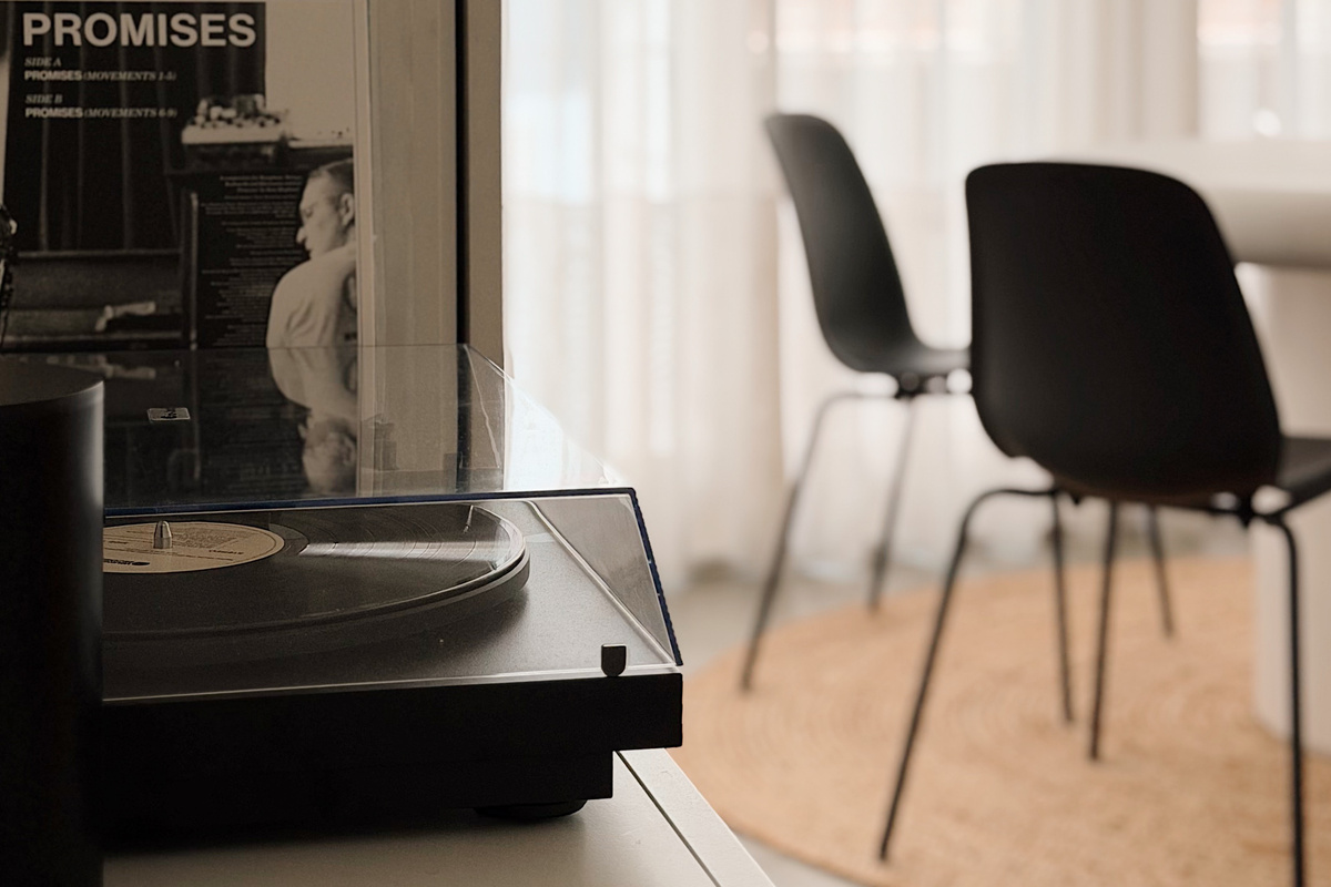 Record player.