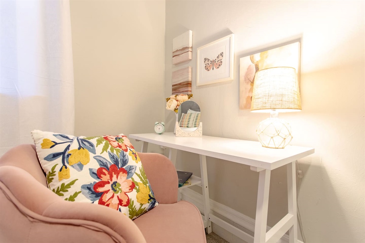 Should you have remote-work needs, you’ll find a comfy chair with desk in the second floor’s cozy Twin Room.