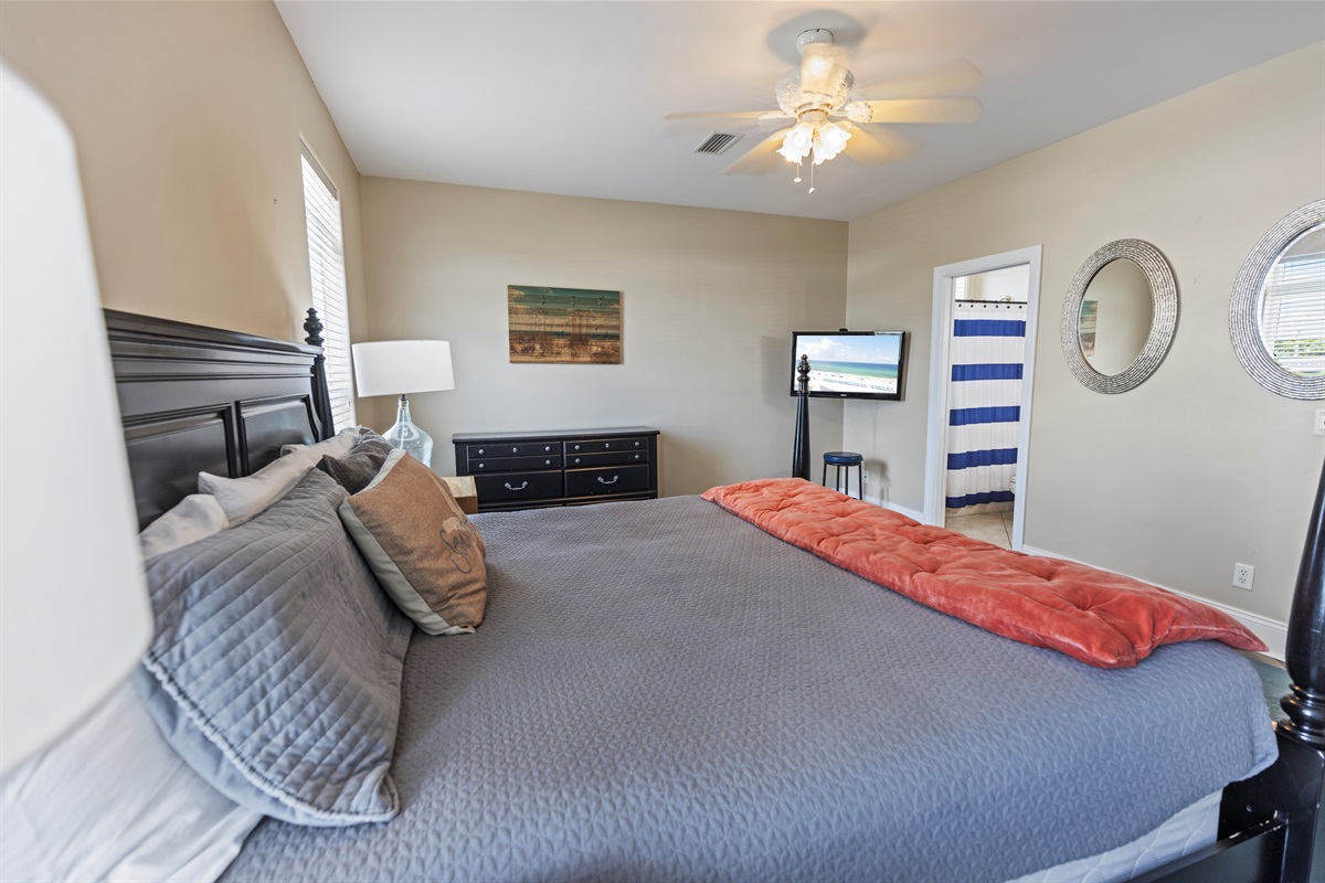 4th Bedroom (3rd Floor)