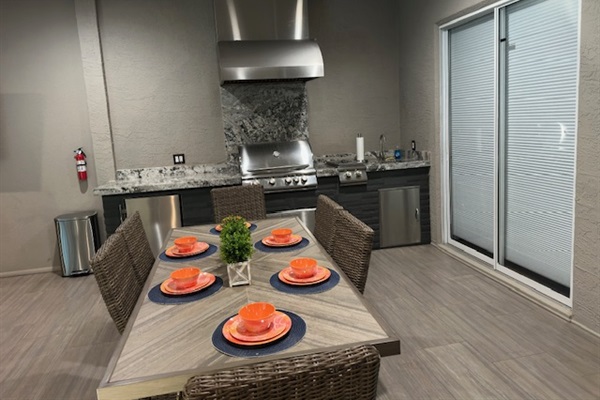 Outdoor Kitchen