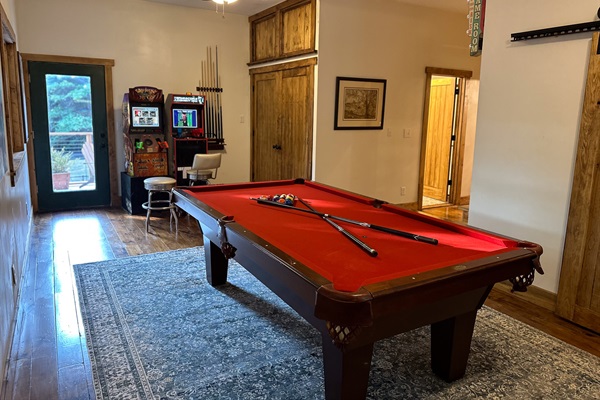 8' Olhausen pool table and cues