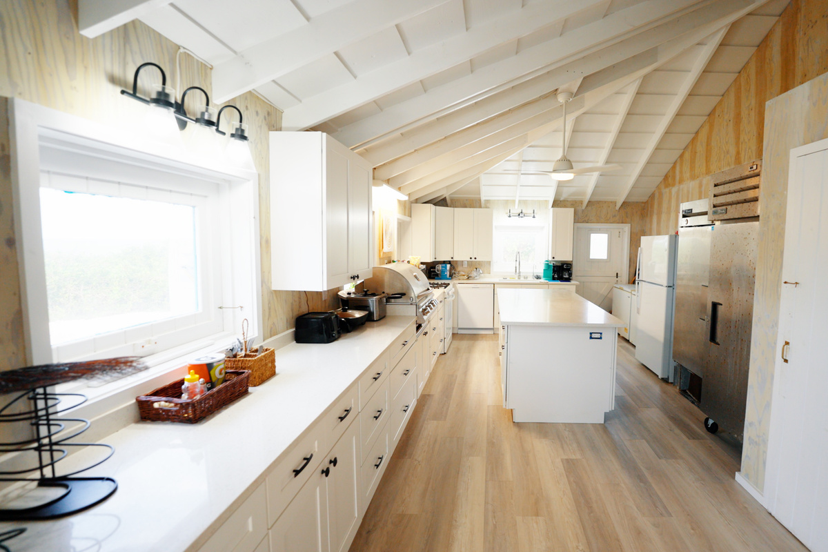 Fully-stocked, Updated Kitchen at the Cabana - multiple refrigerators and freezers