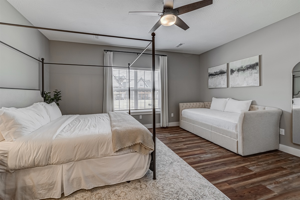Upper level King #4 with daybed and trundle and ensuite bathroom