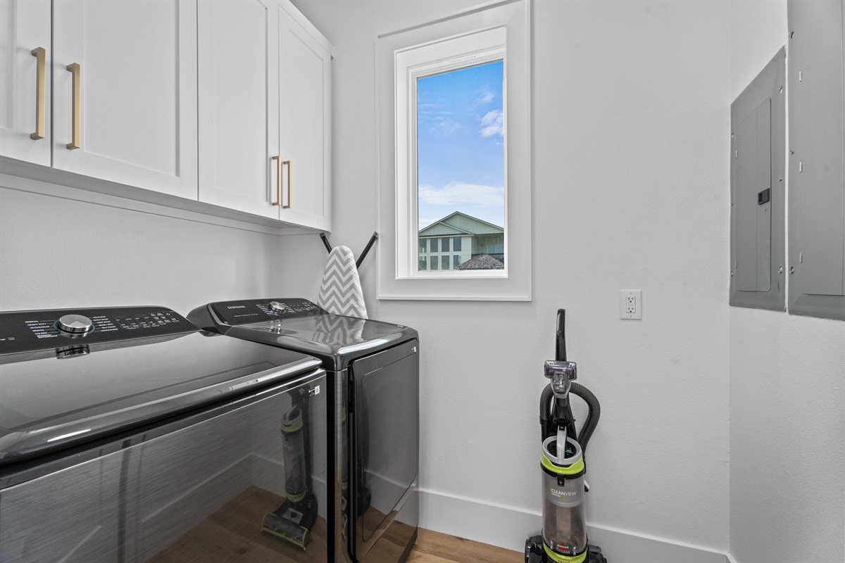 9cc34198a0c54a03a52ccd2d8e03ceb9 Large | Beachhouse | Texas | TX | Vacation Homes | Galveston | Crystal Beach | Kokomo | Breezy Days | Beachfront Elegance | Sunrise Serenity | Southern Sands Property Management, LLC