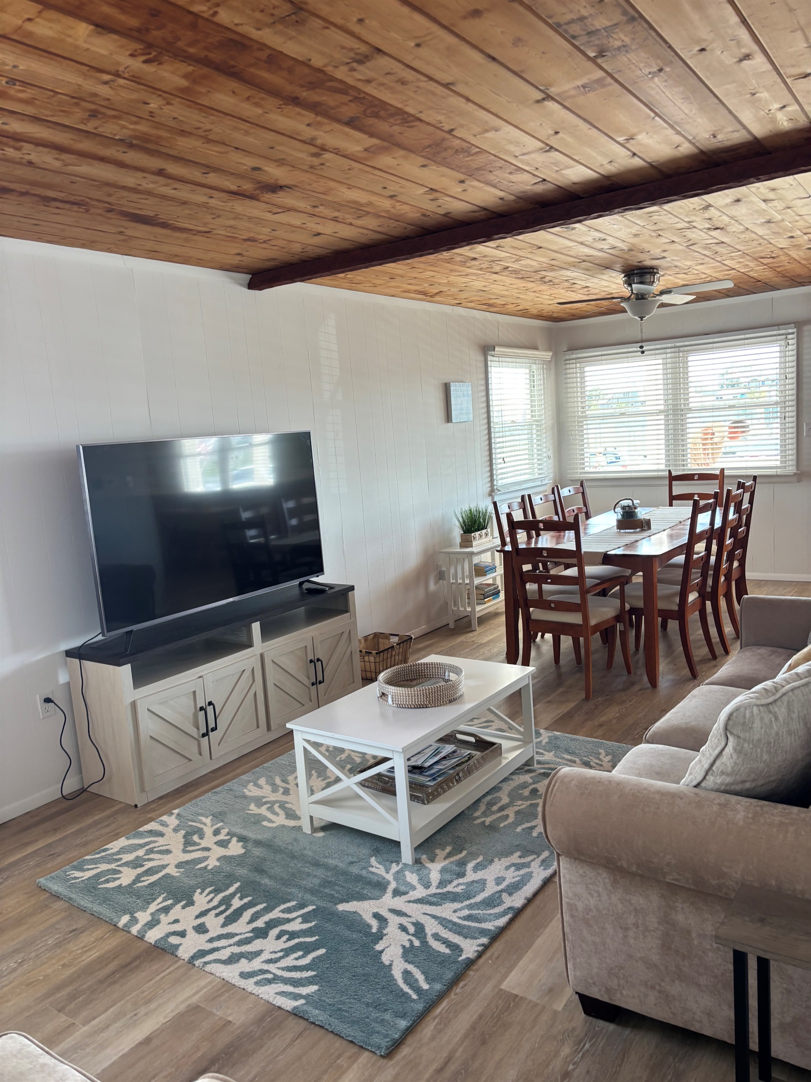 65” Smart Roku TV