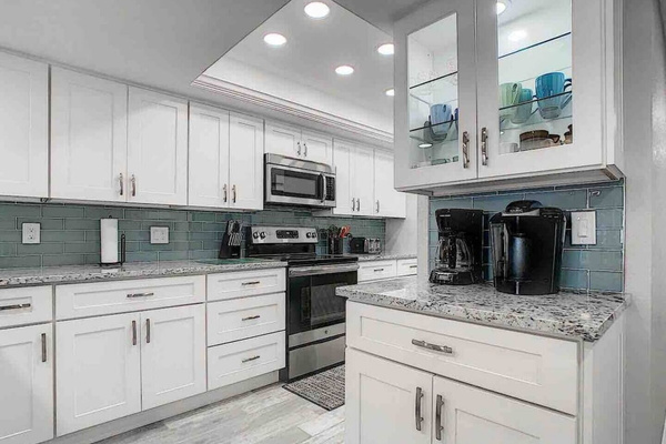 Full kitchen complete with coffee bar.