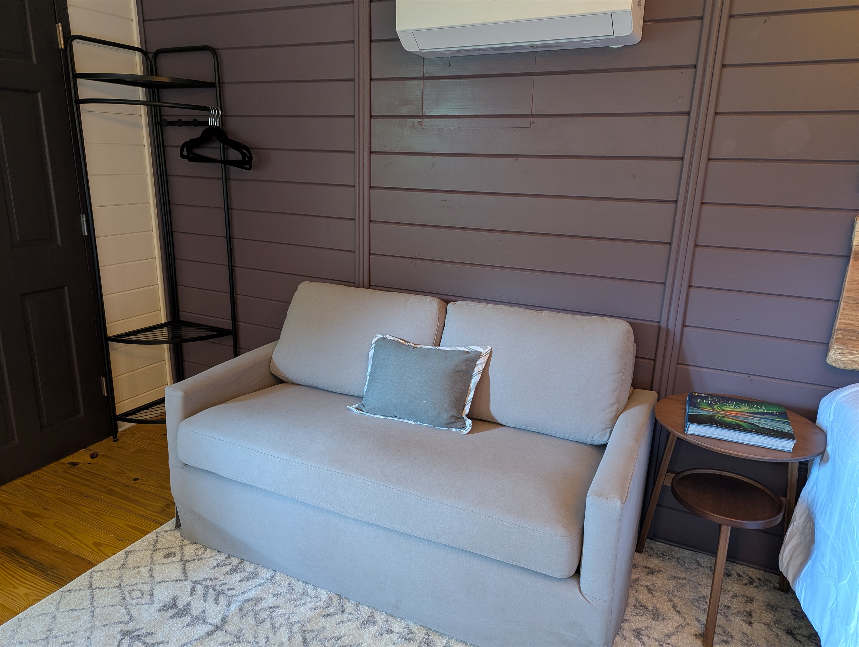 Love seat