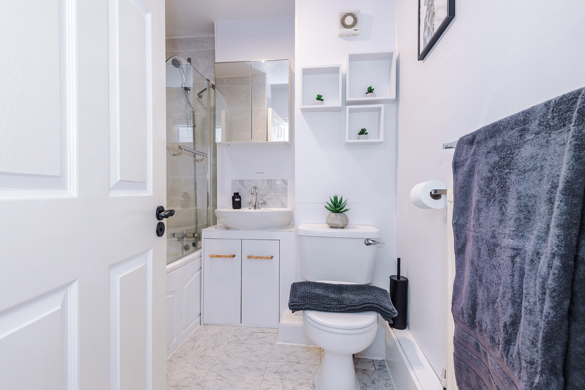 Family bathroom with Shower