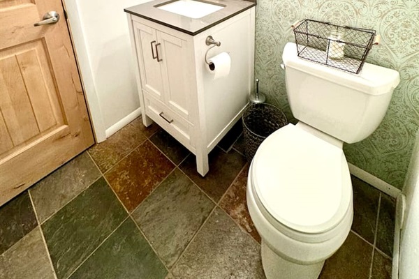 Full bathroom in basement