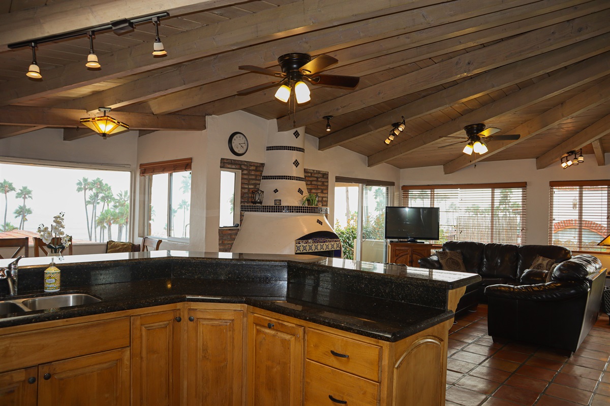 Circa Del Mar - Kitchen