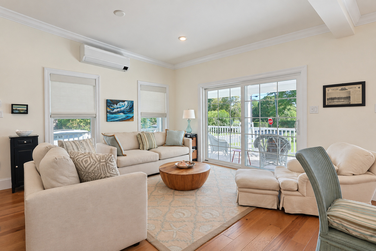 306 Main Street, Vineyard Haven