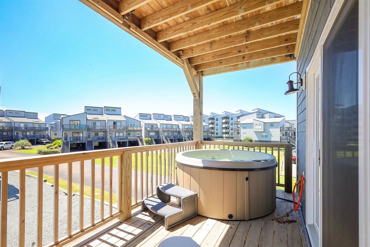 Private hot tub on ocean facing balcony for 5 people