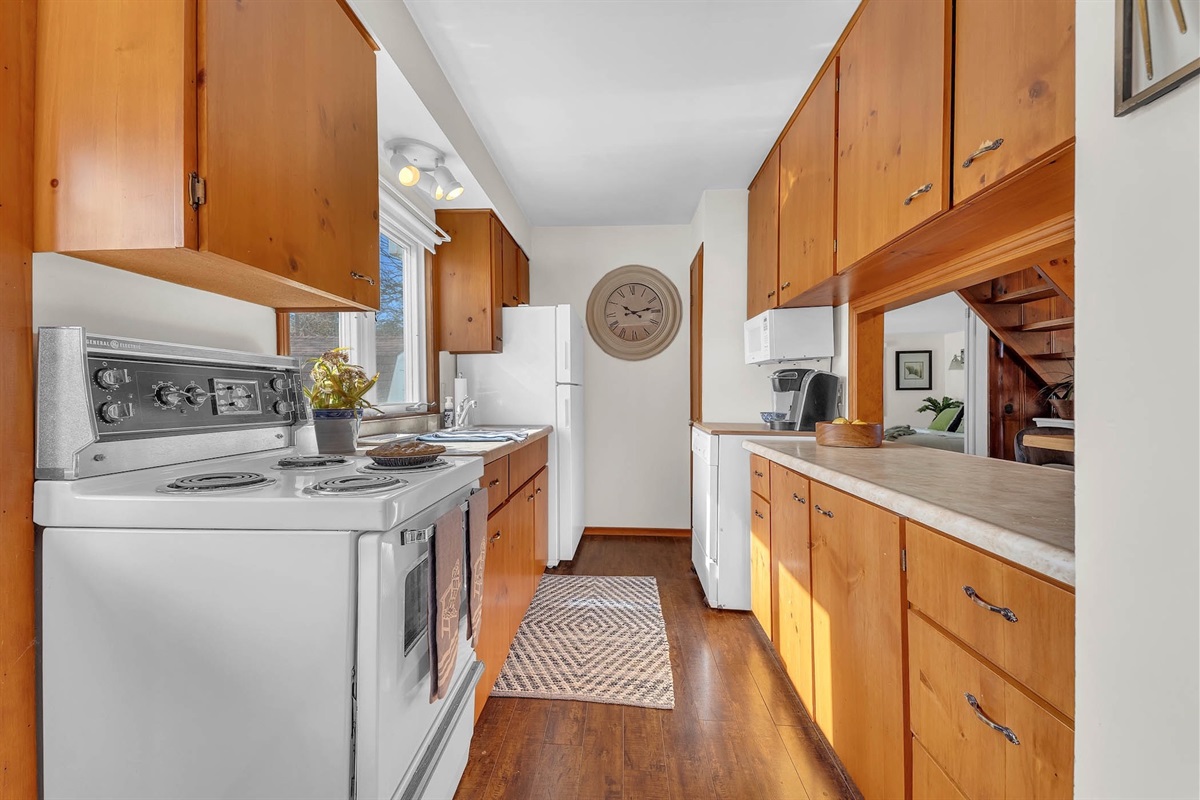 9d219c7d634e458397ad49f002f667da Large