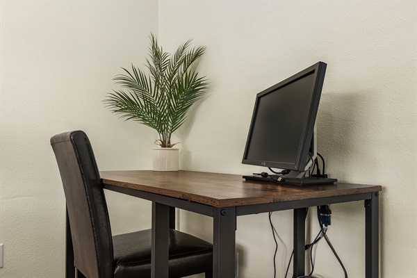 The workstation is located in the master bedroom.Utilize dual monitor when you plug the USB cord into your laptop.