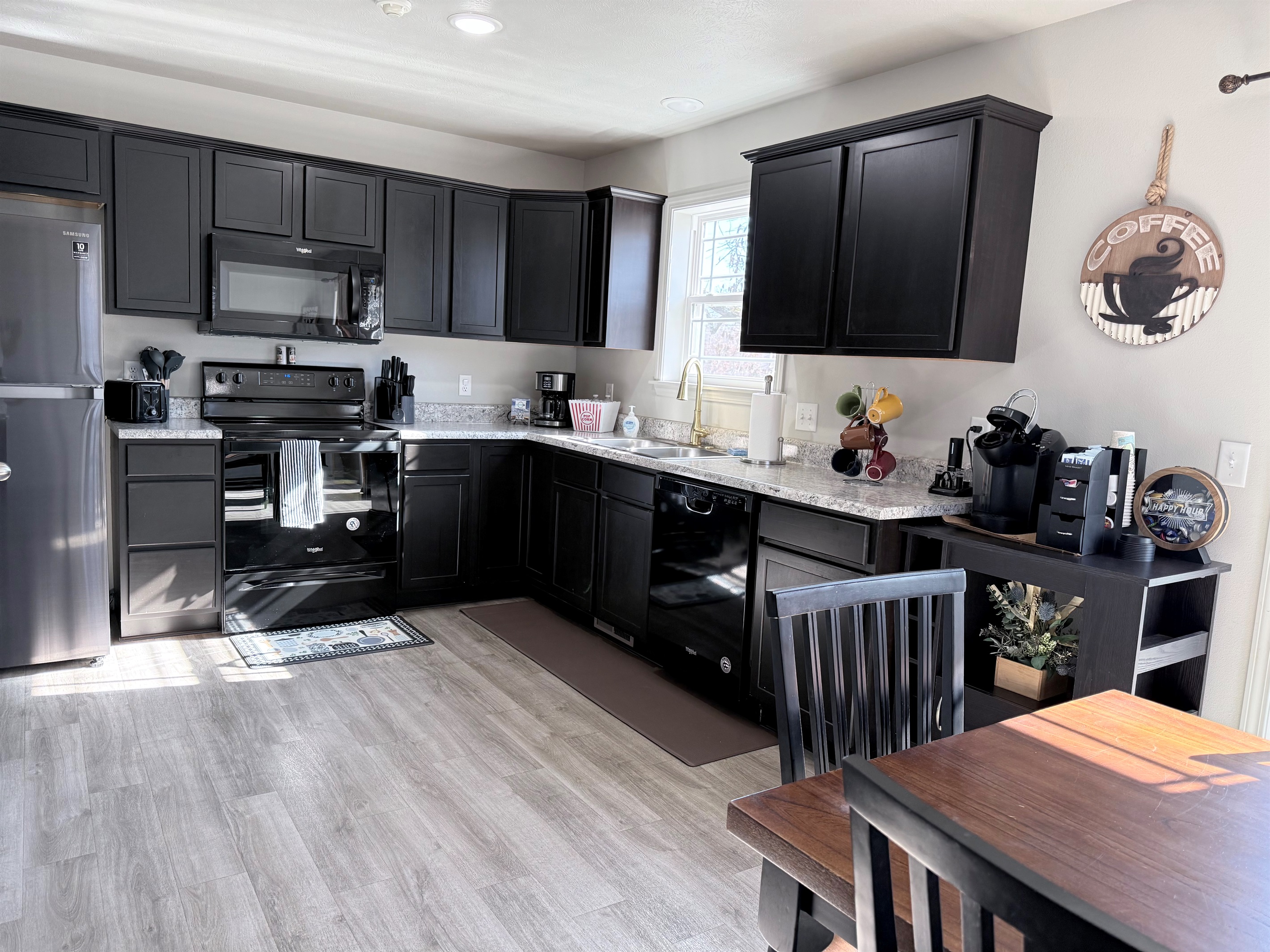Full kitchen with space to move