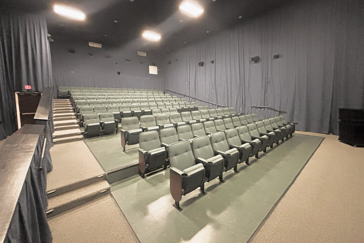 Majestic Theatre with stadium seating