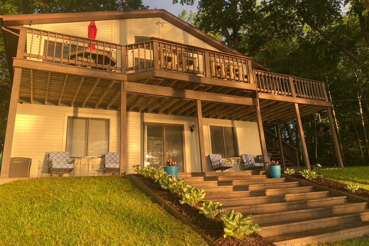 Bluefish Cottage in the golden hour