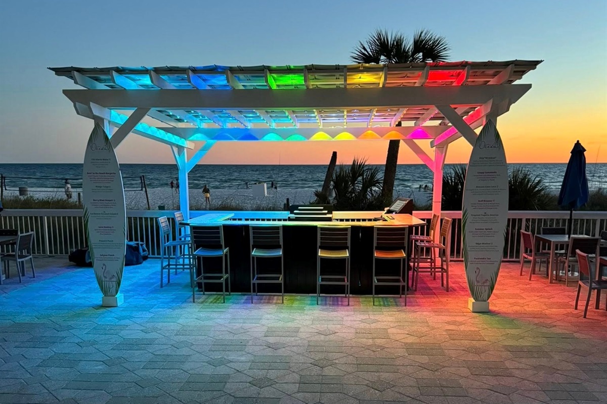 Shakers bar by the lagoon pool and gorgeous Gulf