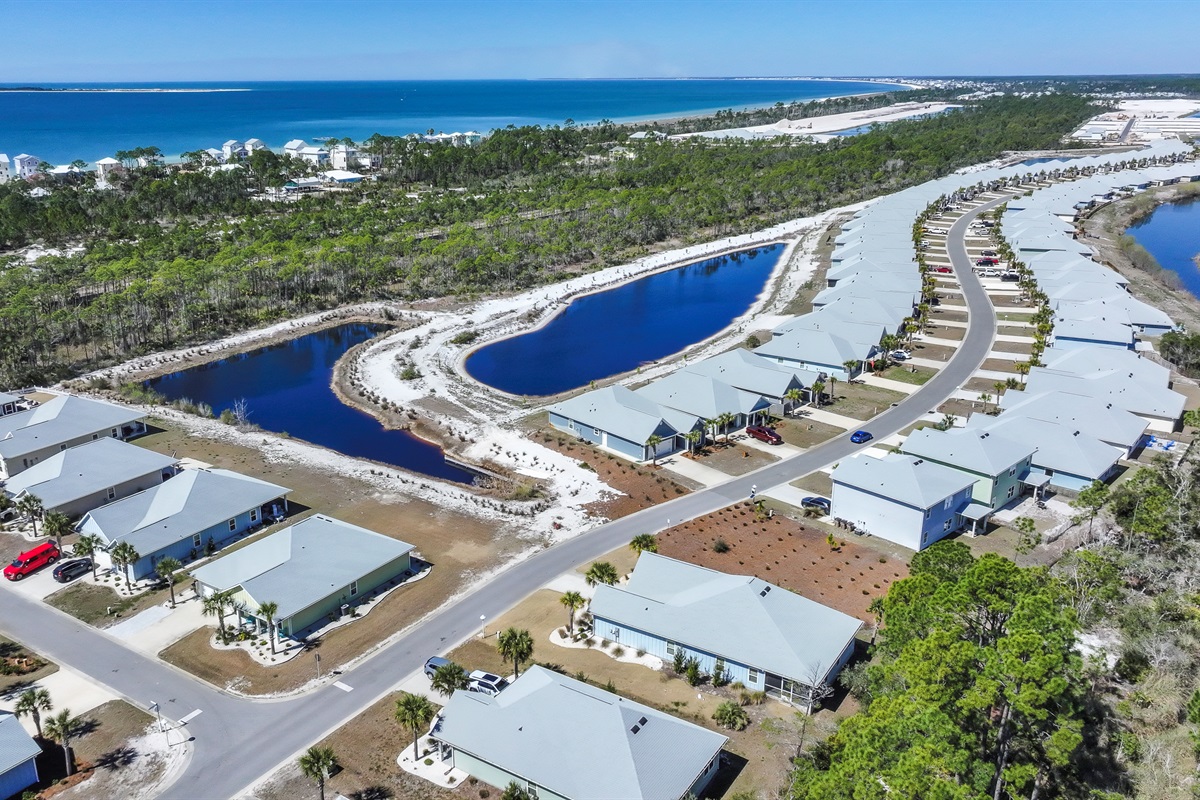 Conveniently located within walking or golf cart distance to the town center, pool, playground, and beach.
