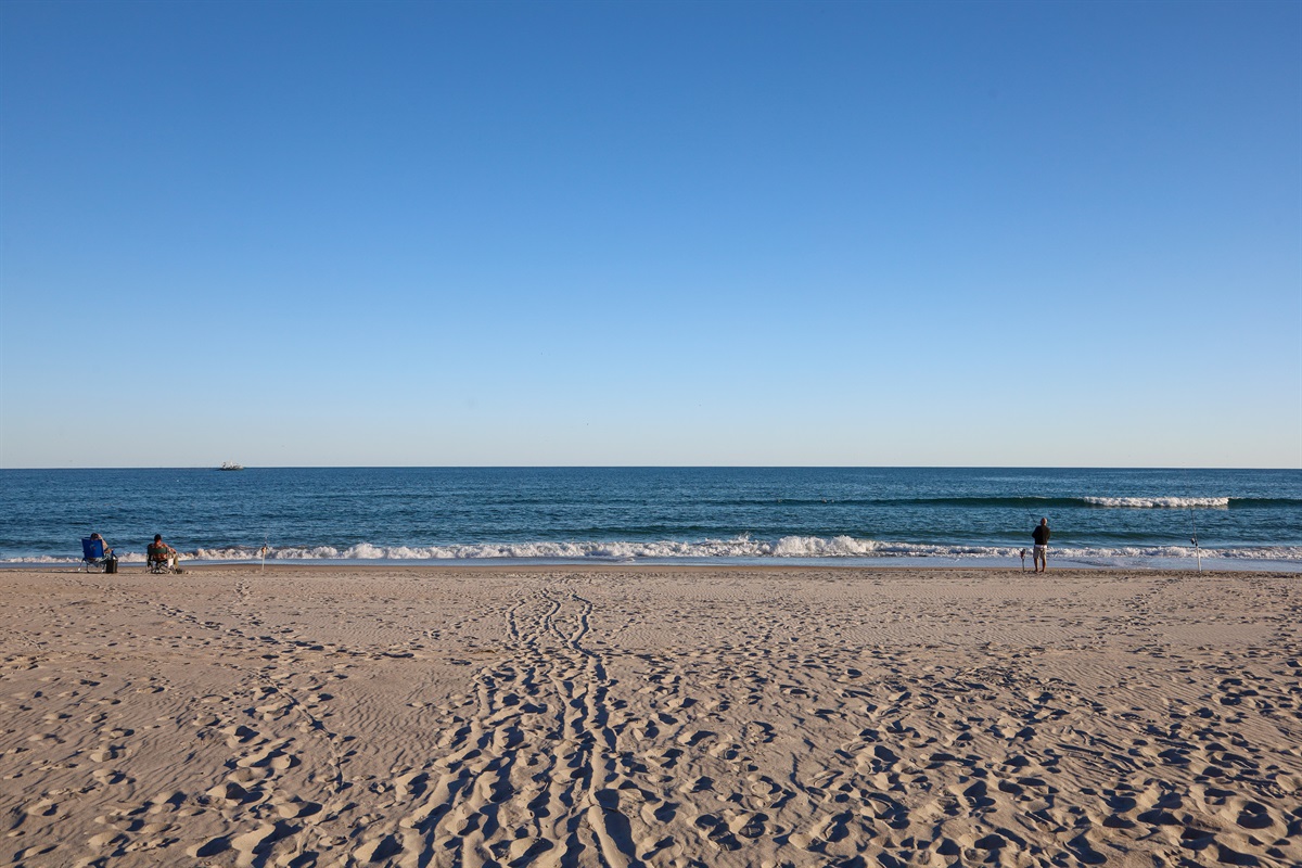 A sunny day on the beach!