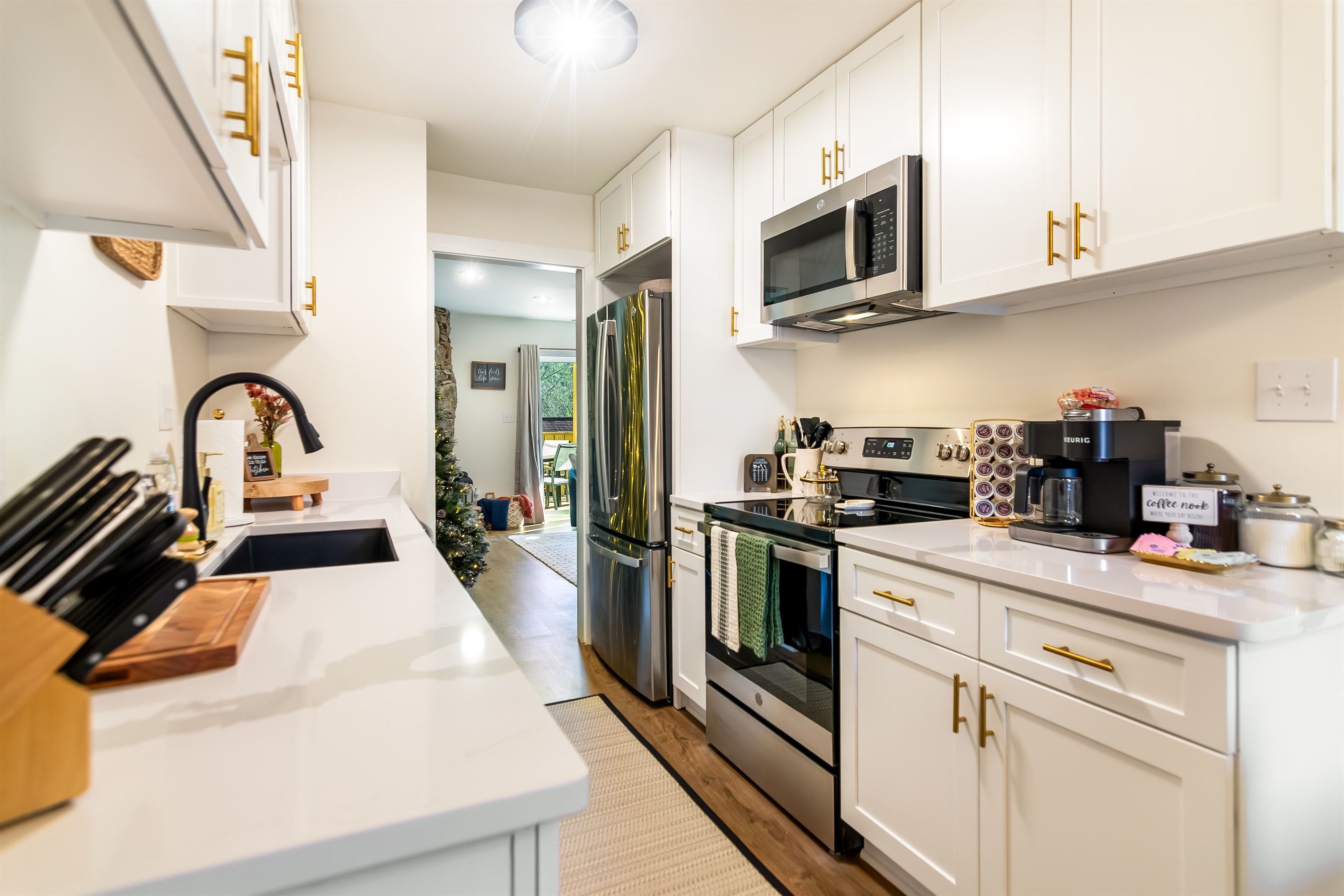 Luxury townhome + Modern + Walk to DT + Game Room 6