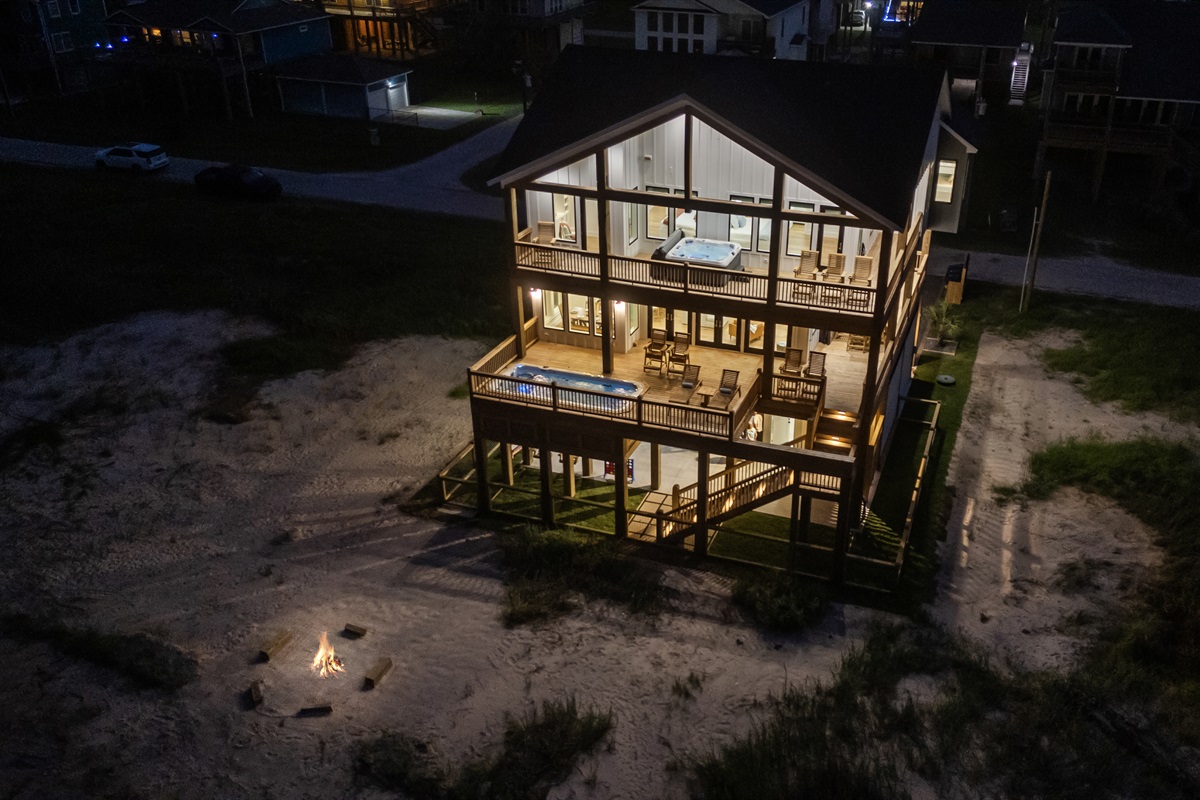 9d8f14778878421c998911ee0f9d3697 Large | Beachhouse | Texas | TX | Vacation Homes | Galveston | Crystal Beach | Kokomo | Breezy Days | Beachfront Elegance | Sunrise Serenity | Southern Sands Property Management, LLC