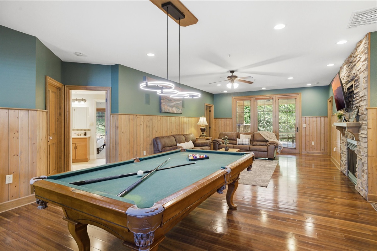 Rack ‘em up and enjoy a game anytime with your private in-unit pool table—perfect for laid-back nights and a little friendly competition.