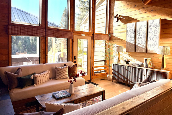 Fireside Lounge