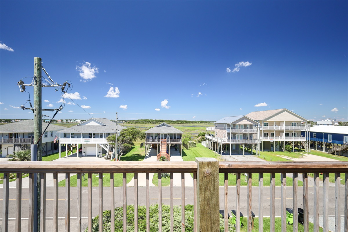 Overlooking the neighborhood