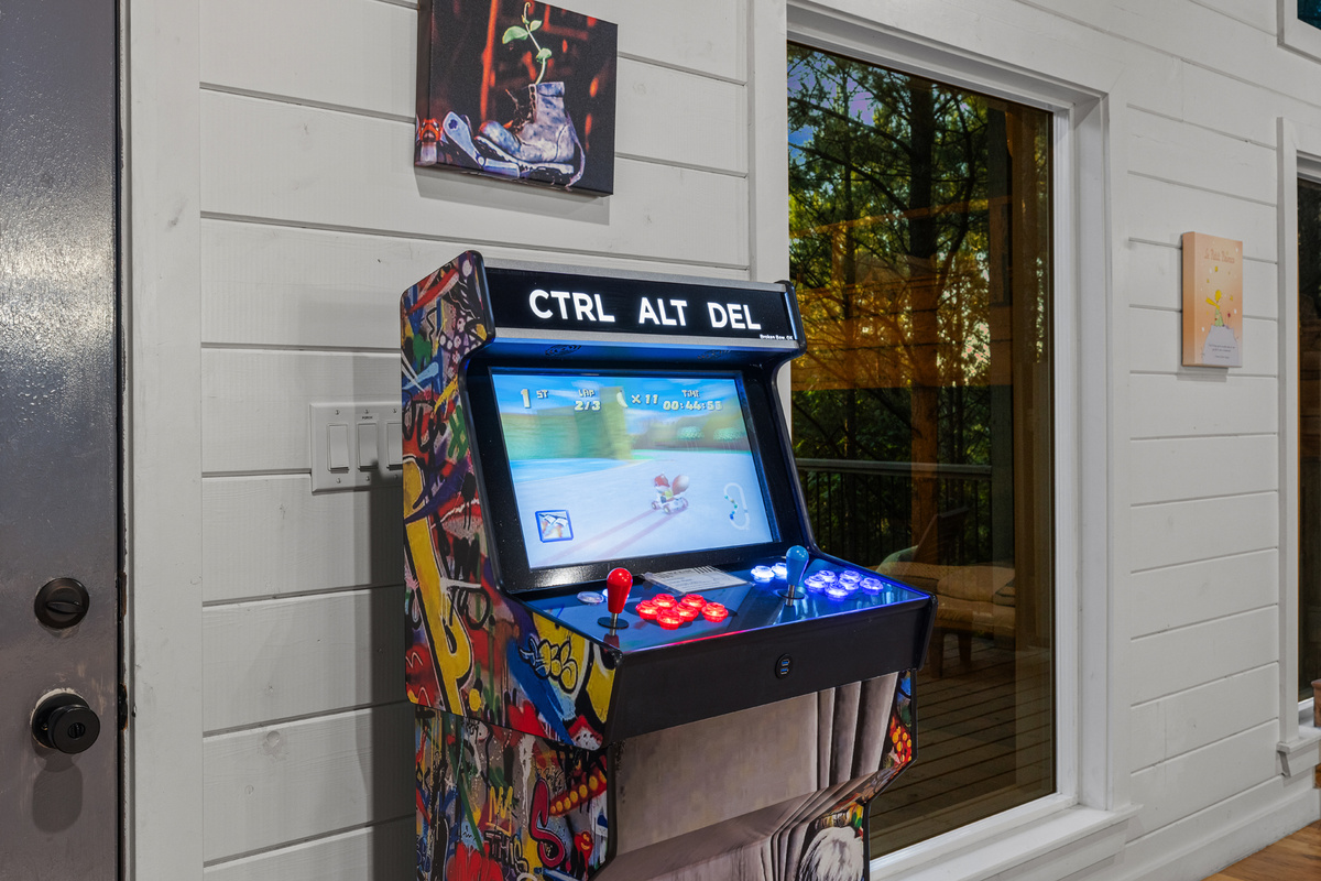 An entertainment space with arcade featuring over 100 arcade games, perfect for fun, competition, and group play. 🎮✨