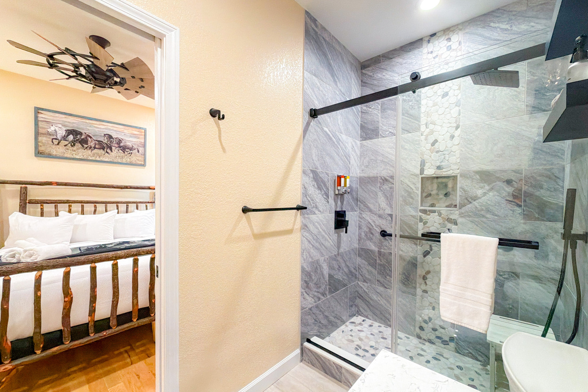 Ensuite