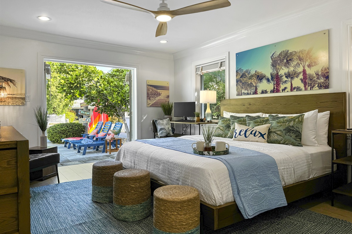 The best of both worlds within a few barefoot steps.