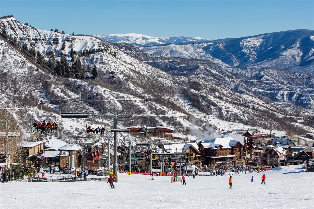 200' - That's the commute from your front door to this portion of Snowmass Mountain - the run that zips you to the ticket counter & multiple lifts & gondolas!