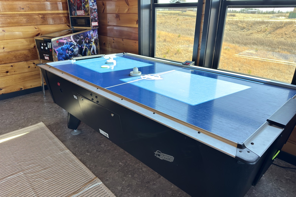 Commercial arcade air hockey table