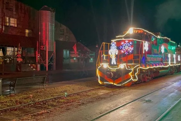 All aboard The Polar Express™ — just 15 minutes from The Adelaide Cabin!