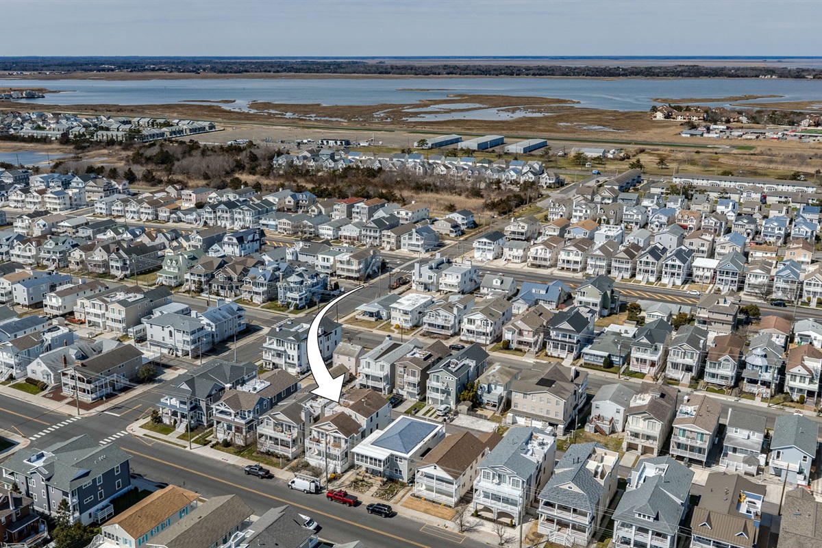 Proximity of the property to the bay