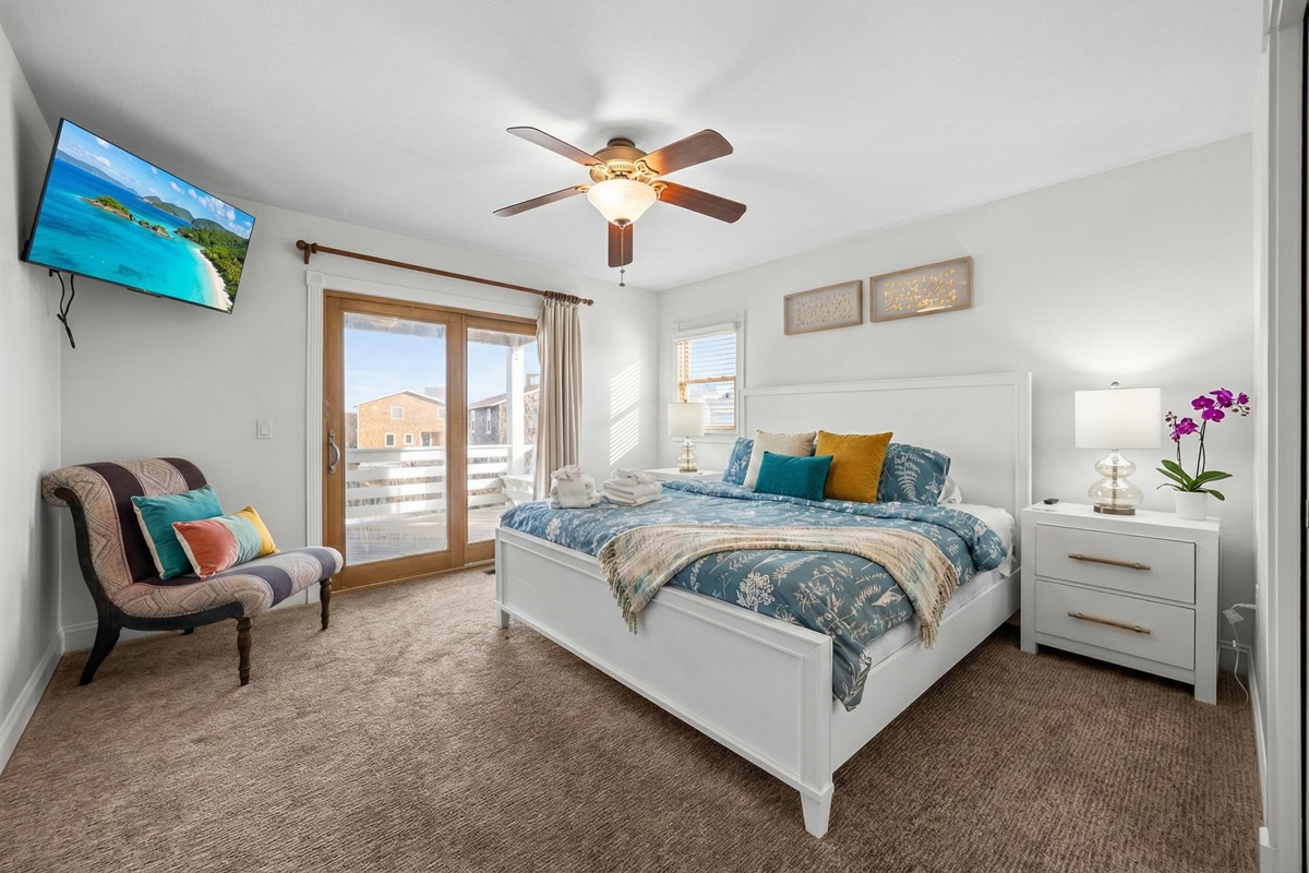 King Suite 2: Master with deck access