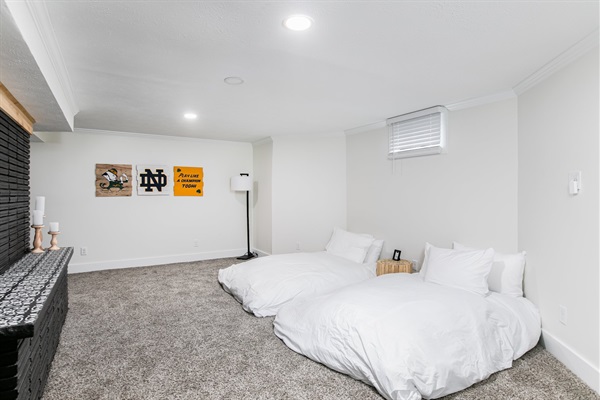 Freshly Updated 5BR2.5B 5min to ND Stadium, photo 44