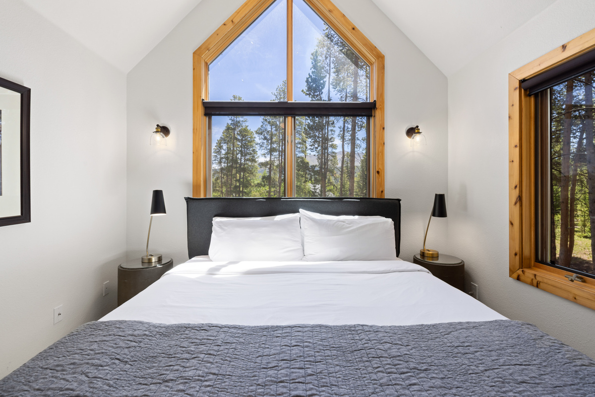 Bedroom #4 - King bed, lots of windows and natural light.