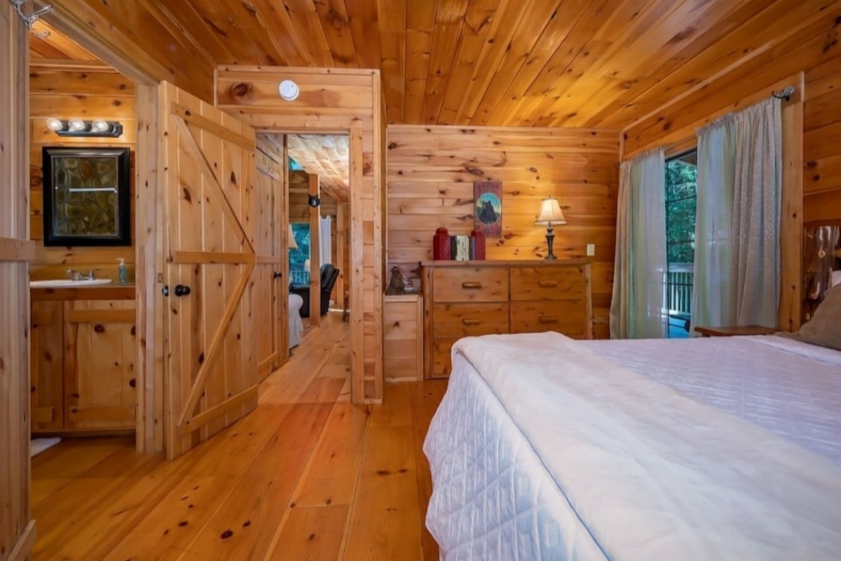 Master Suite 1