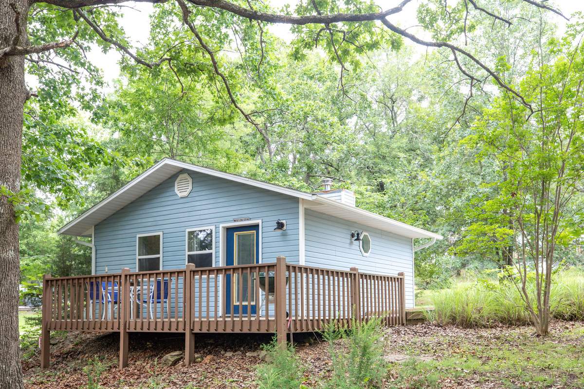 Welcome to Waters Edge Cabin