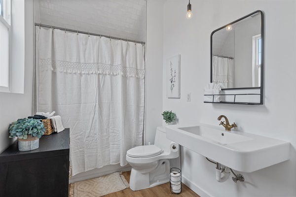 Upstairs Loft main bathroom