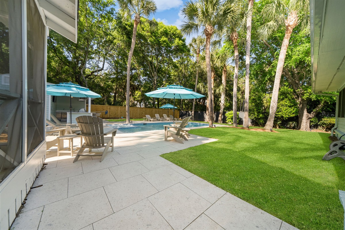 Backyard | IOP Escapes Beach Blessing | 3705 Hartnett Blvd, Isle of Palms, SC
