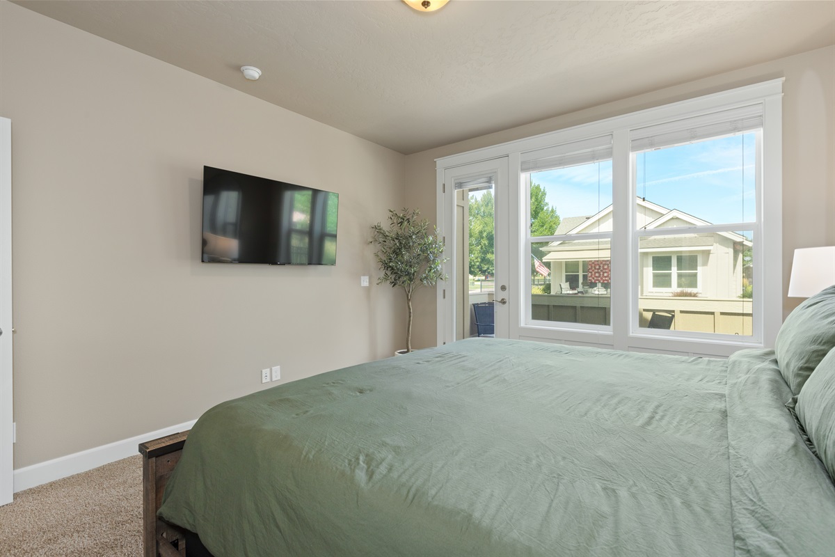 Wake up to natural light and neighborhood views.