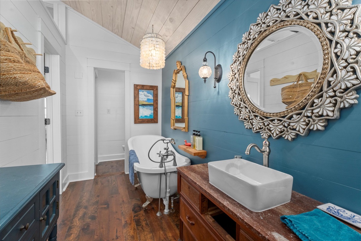 9e727fe319284319ab2e8a547dba6715 Large | Beachhouse | Texas | TX | Vacation Homes | Galveston | Crystal Beach | Kokomo | Breezy Days | Beachfront Elegance | Sunrise Serenity | Southern Sands Property Management, LLC