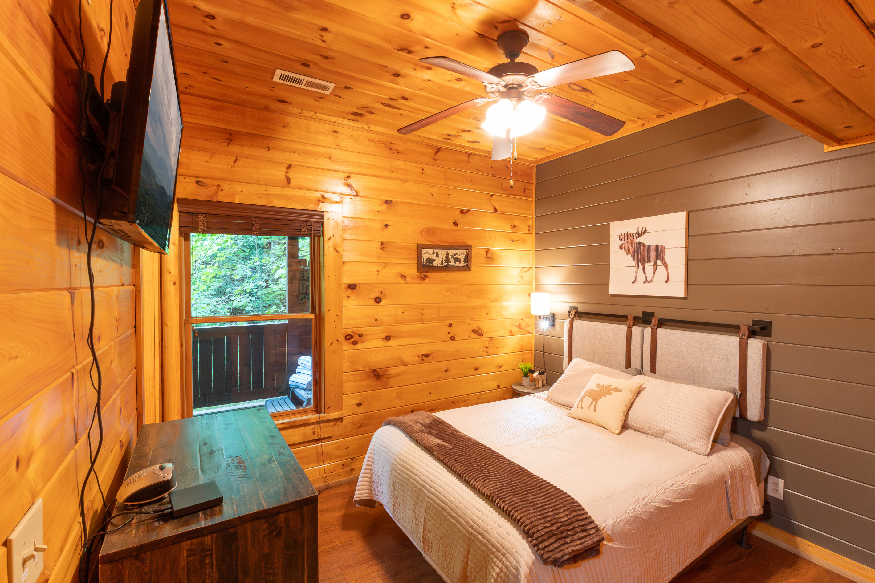 With luxury linens and comfy blankets, our queen "moose" bedroom is as comfy as our master bedrooms.
