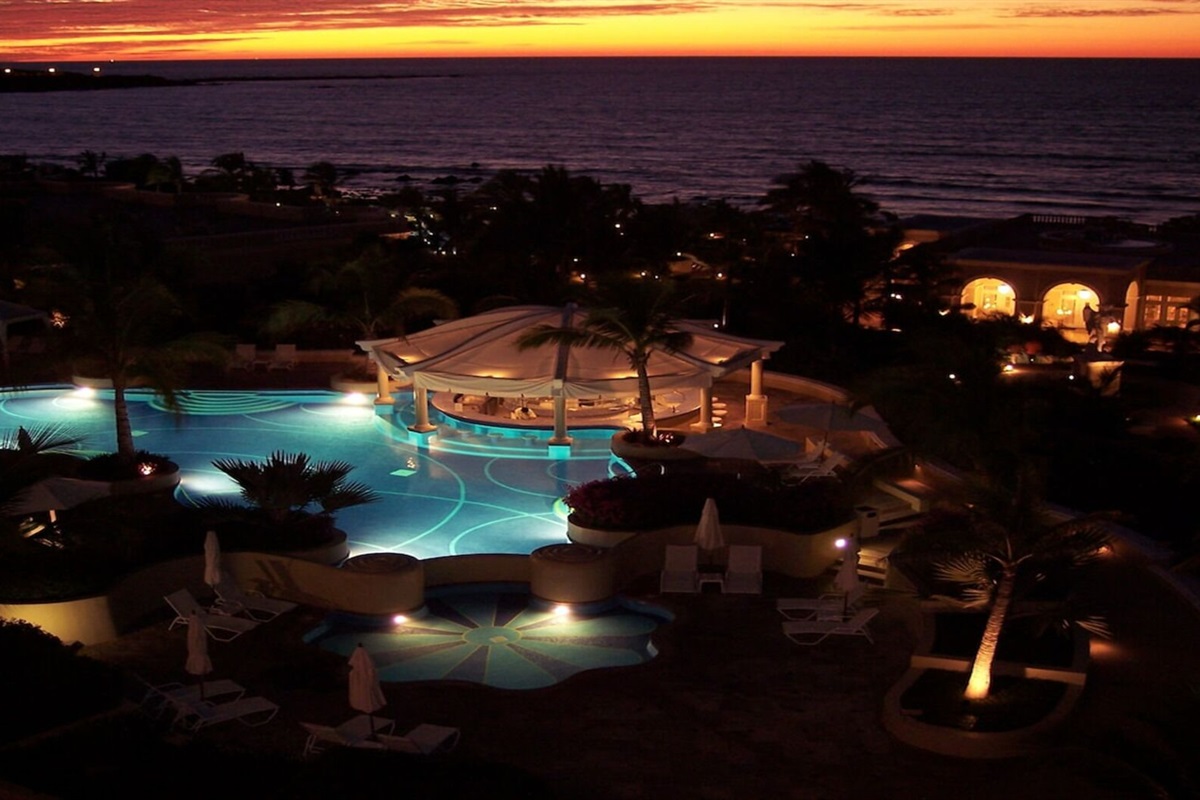 Pool and Beach at Pueblo Bonito Emerald Bay, Vacation Travel Exclusives