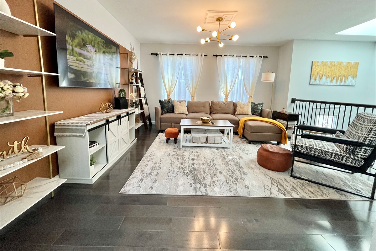 Beautiful living room with lots of natural light