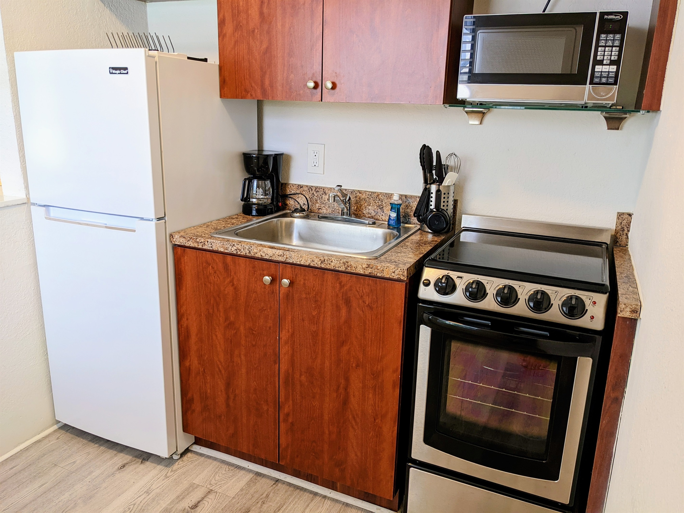 Alternate kitchen view.