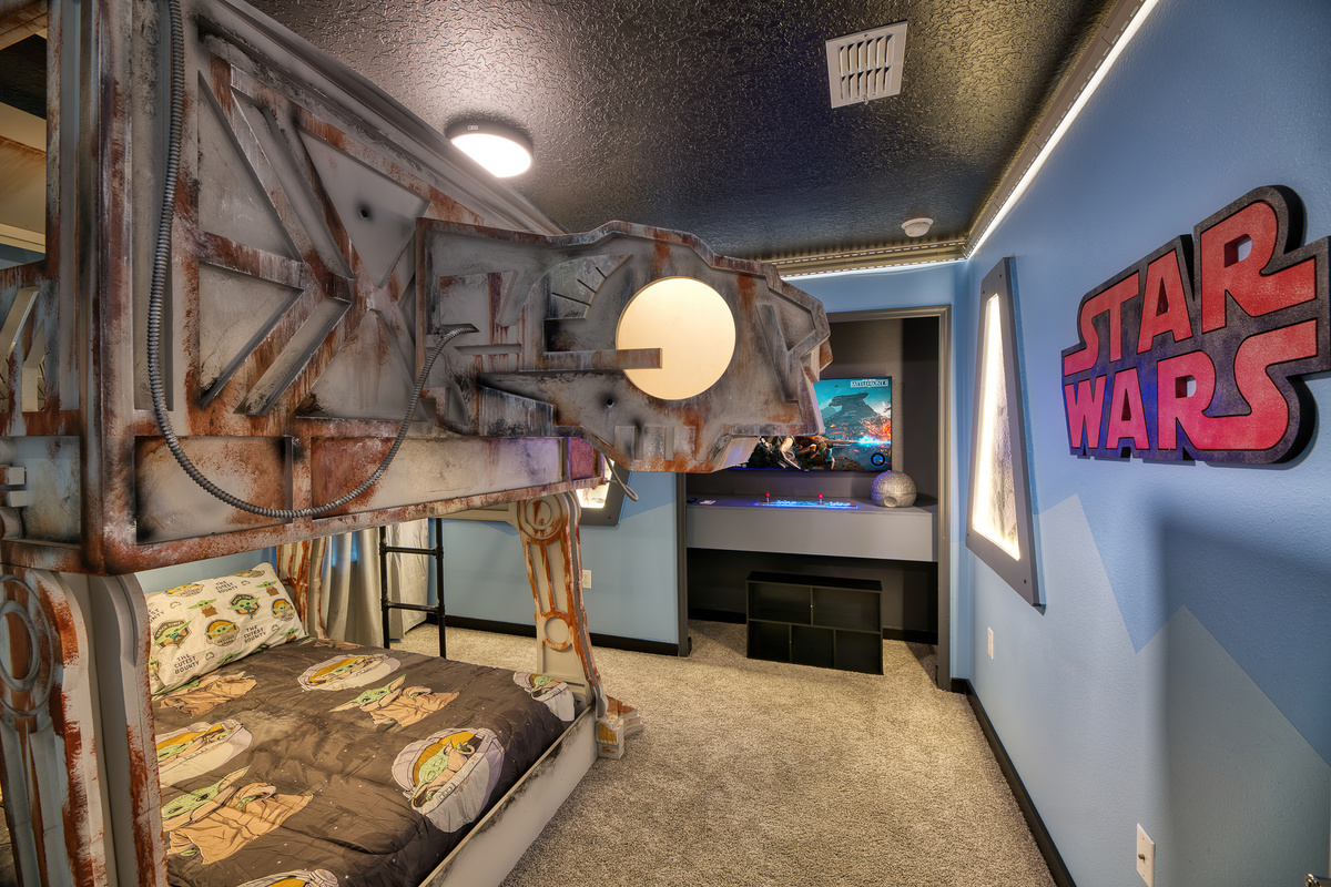 Star Wars Bunk Room